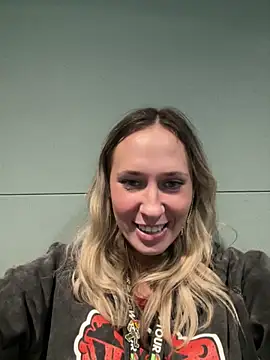 M1ssyk1ssy online show from December 2024 05:13:01 PM