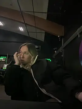 M1ssyk1ssy online show from January 2025 01:09:02 AM