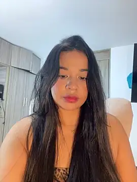 Aitana98  online show from November 2025 02:02:02 AM