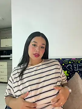 Snapshot of Aitana98_ chatting on June 2026 01:30:01 AM Aitana98 online show from June 2026 01:30:01 AM
