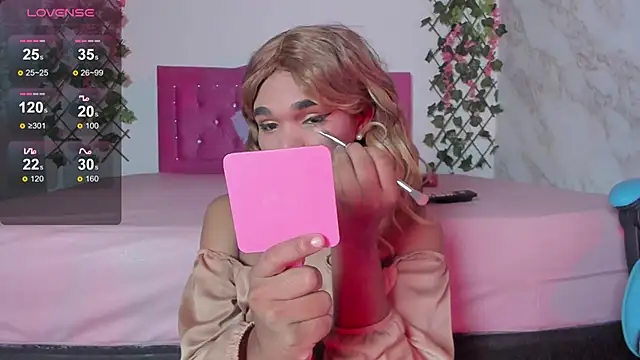 Snapshot of alexaa_cutee chatting on December 2024 07:49:02 AM alexaa cutee online show from December 2024 07:49:02 AM