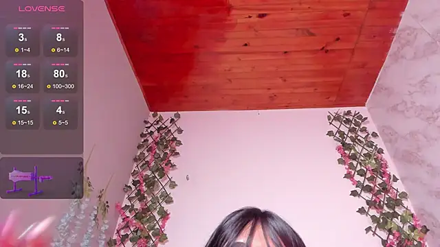 Snapshot of alexaa_cutee chatting on February 2025 06:43:01 AM alexaa cutee online show from February 2025 06:43:01 AM