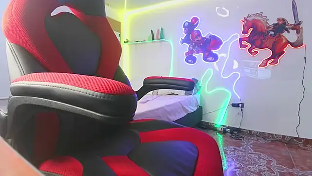 Snapshot of sweetie_tsgirl_ chatting on January 2025 12:07:01 AM sweetie tsgirl online show from January 2025 12:07:01 AM