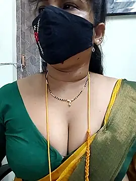 Snapshot of gaurika18 chatting on June 2026 11:13:01 AM gaurika18 online show from June 2026 11:13:01 AM