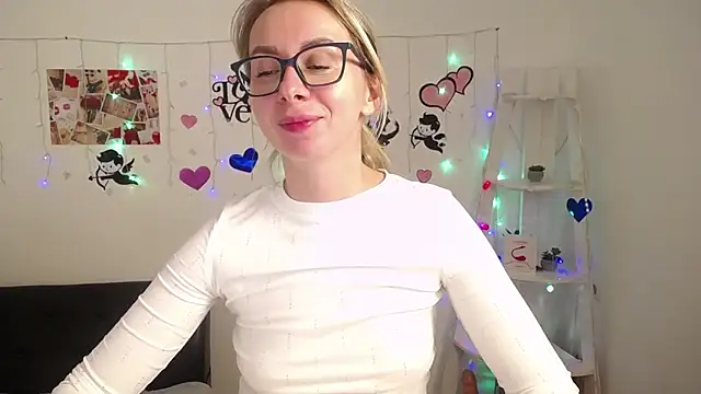 Snapshot of VasilisaSii chatting on January 2025 03:38:01 PM VasilisaSii online show from January 2025 03:38:01 PM