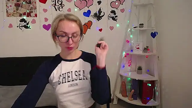 Snapshot of VasilisaSii chatting on January 2025 03:18:02 PM VasilisaSii online show from January 2025 03:18:02 PM