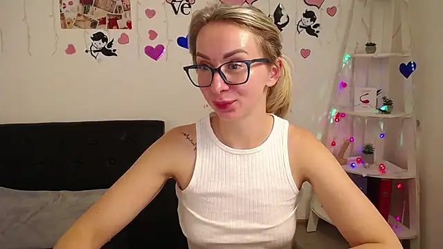 Snapshot of VasilisaSii chatting on January 2025 12:16:02 PM VasilisaSii online show from January 2025 12:16:02 PM