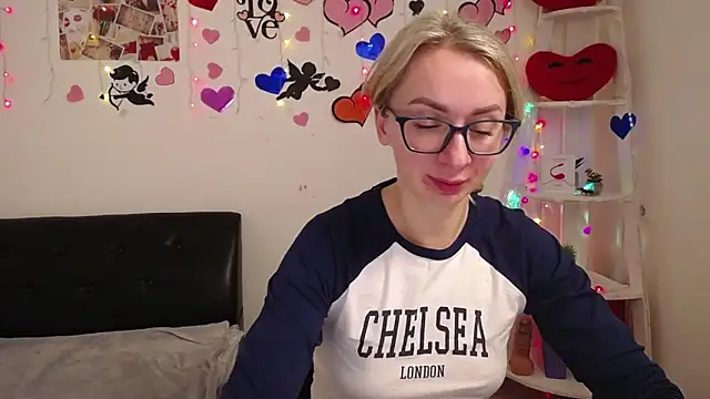 Snapshot of VasilisaSii chatting on January 2025 12:51:02 PM VasilisaSii online show from January 2025 12:51:02 PM