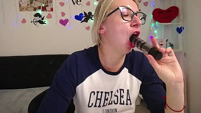 Snapshot of VasilisaSii chatting on January 2025 03:55:02 PM VasilisaSii online show from January 2025 03:55:02 PM