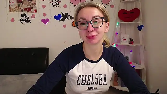 Snapshot of VasilisaSii chatting on February 2025 12:11:02 PM VasilisaSii online show from February 2025 12:11:02 PM