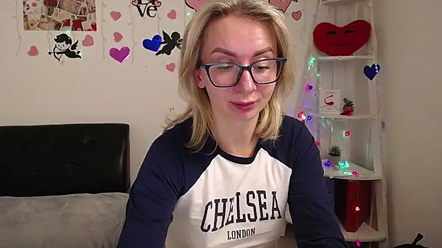 Snapshot of VasilisaSii chatting on February 2025 03:15:02 PM VasilisaSii online show from February 2025 03:15:02 PM