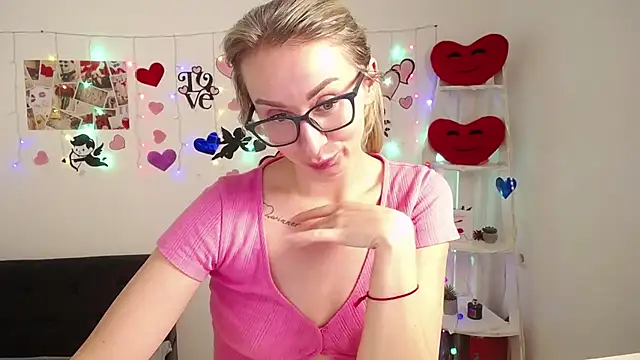 Snapshot of VasilisaSii chatting on March 2025 03:38:02 PM VasilisaSii online show from March 2025 03:38:02 PM