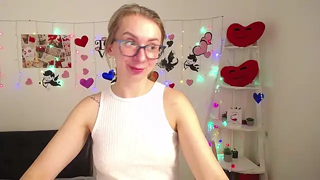 Snapshot of VasilisaSii chatting on March 2025 09:10:02 AM VasilisaSii online show from March 2025 09:10:02 AM