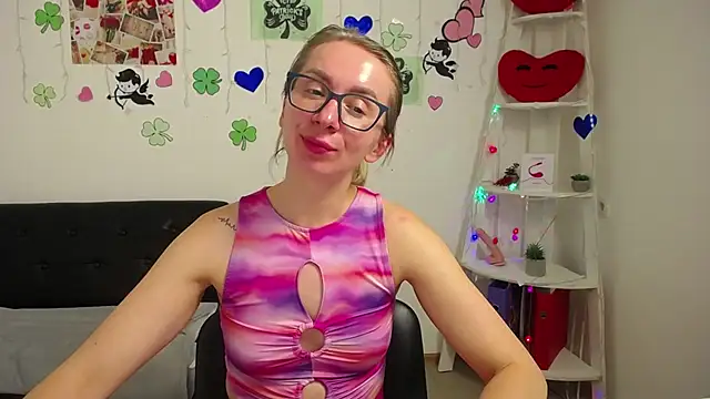 Snapshot of VasilisaSii chatting on March 2025 03:35:02 PM VasilisaSii online show from March 2025 03:35:02 PM