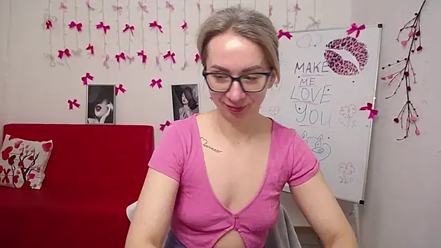 Snapshot of VasilisaSii chatting on February 2026 06:33:02 AM VasilisaSii online show from February 2026 06:33:02 AM