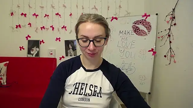 Snapshot of VasilisaSii chatting on February 2026 06:13:01 AM VasilisaSii online show from February 2026 06:13:01 AM