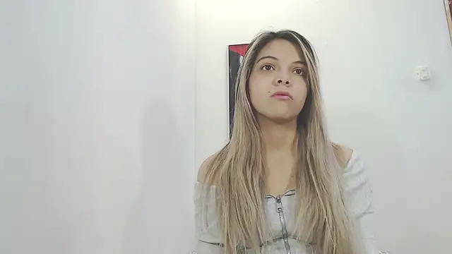 andreau18 online show from September 2025 01:33:02 PM