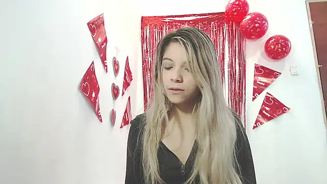 andreau18 online show from September 2025 01:56:01 PM