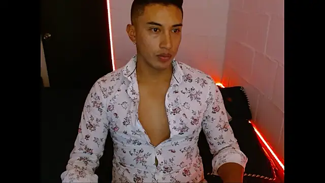 Snapshot of Davixx258 chatting on February 2025 08:38:02 PM Davixx258 online show from February 2025 08:38:02 PM