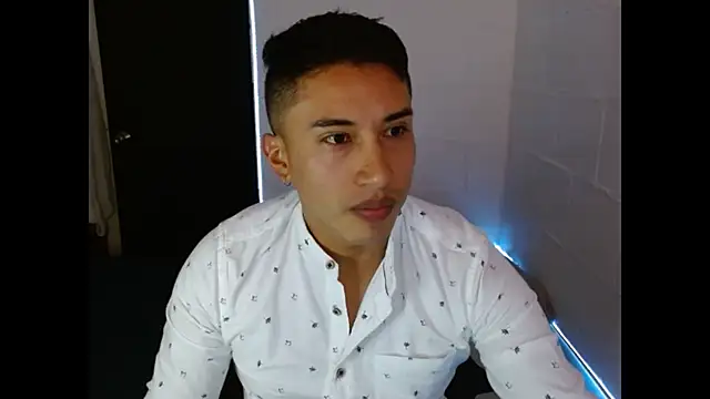 Snapshot of Davixx258 chatting on February 2025 08:41:01 PM Davixx258 online show from February 2025 08:41:01 PM