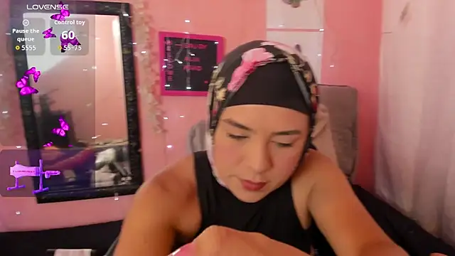 AliaAsad online show from December 2025 12:25:02 PM