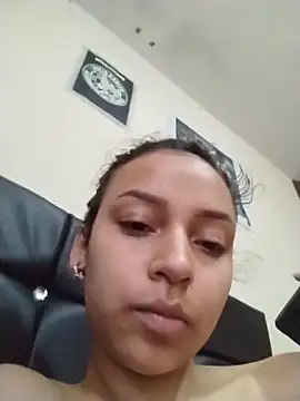 emma ambar online show from November 2025 05:59:01 PM