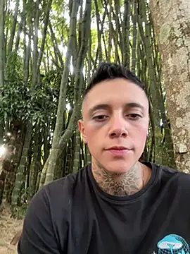 Snapshot of _PhillipBrown chatting on December 2024 09:26:01 PM PhillipBrown online show from December 2024 09:26:01 PM