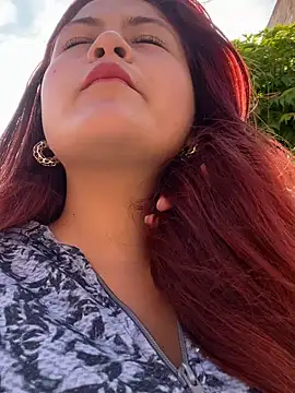 Snapshot of lia_moon77 chatting on December 2024 06:48:01 PM lia moon77 online show from December 2024 06:48:01 PM