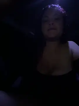 Snapshot of lia_moon77 chatting on December 2024 12:23:01 AM lia moon77 online show from December 2024 12:23:01 AM