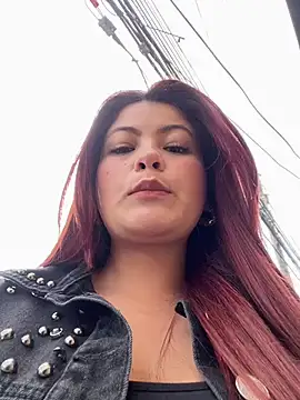 Snapshot of lia_moon77 chatting on December 2024 07:27:02 PM lia moon77 online show from December 2024 07:27:02 PM