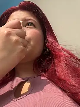 Snapshot of lia_moon77 chatting on January 2025 07:32:01 PM lia moon77 online show from January 2025 07:32:01 PM