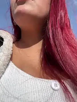 Snapshot of lia_moon77 chatting on January 2025 07:43:01 PM lia moon77 online show from January 2025 07:43:01 PM