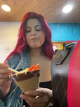 Snapshot of lia_moon77 chatting on January 2025 10:22:01 PM lia moon77 online show from January 2025 10:22:01 PM