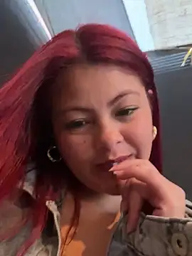 Snapshot of lia_moon77 chatting on January 2025 07:21:01 PM lia moon77 online show from January 2025 07:21:01 PM