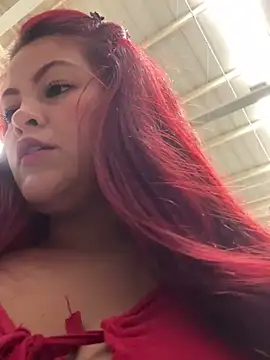 Snapshot of lia_moon77 chatting on February 2025 07:44:01 PM lia moon77 online show from February 2025 07:44:01 PM