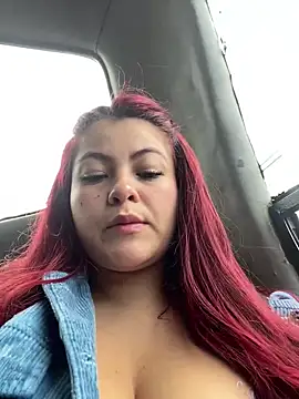 Snapshot of lia_moon77 chatting on February 2025 09:04:02 PM lia moon77 online show from February 2025 09:04:02 PM