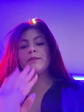 Snapshot of lia_moon77 chatting on February 2025 08:25:01 PM lia moon77 online show from February 2025 08:25:01 PM