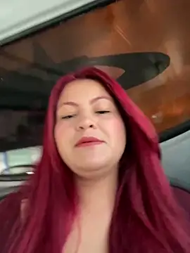 Snapshot of lia_moon77 chatting on February 2025 06:32:02 PM lia moon77 online show from February 2025 06:32:02 PM