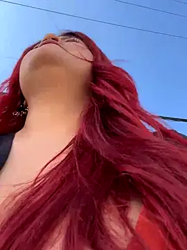 Snapshot of lia_moon77 chatting on November 2025 06:57:01 PM lia moon77 online show from November 2025 06:57:01 PM