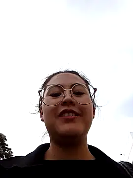 lara moon25 online show from December 2024 09:37:01 PM