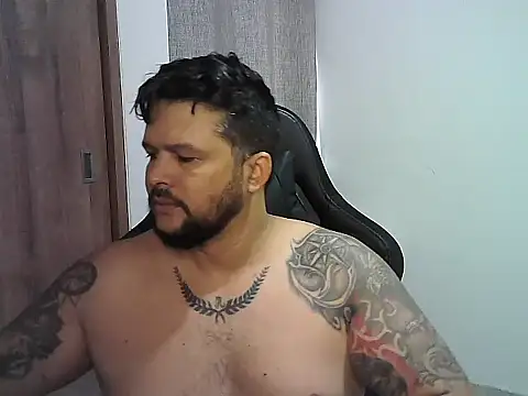 Snapshot of tupapito00 chatting on April 2026 04:48:02 PM tupapito00 online show from April 2026 04:48:02 PM