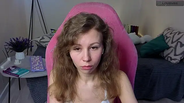 Lill Mary online show from March 2025 12:45:01 AM