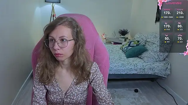 Lill Mary online show from September 2025 02:22:02 AM