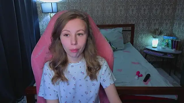 Lill Mary online show from December 2025 02:50:01 AM