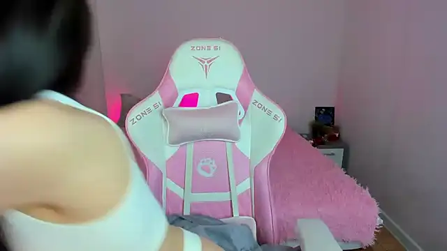 Snapshot of Wendy_mm chatting on January 2025 03:18:01 PM Wendy mm online show from January 2025 03:18:01 PM