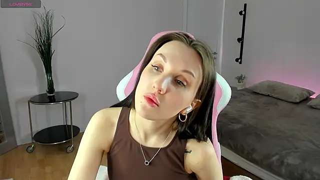 Snapshot of Wendy_mm chatting on March 2025 06:53:02 PM Wendy mm online show from March 2025 06:53:02 PM