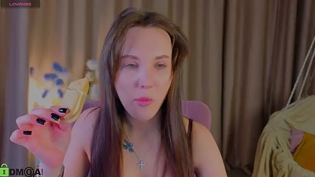 Snapshot of Wendy_mm chatting on October 2025 04:02:02 PM Wendy mm online show from October 2025 04:02:02 PM