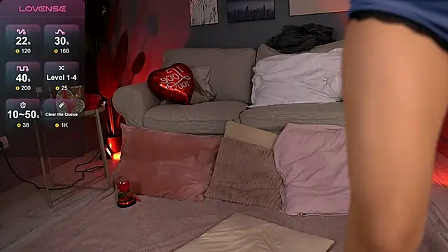 BetsyGonzale online show from February 2025 04:23:01 AM