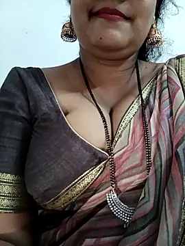 Nyra-23 online show from October 2025 09:43:02 AM