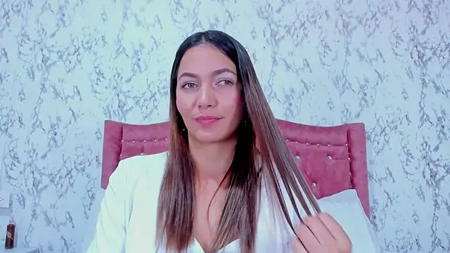 Mia Malkovaa  online show from October 2025 04:51:01 PM